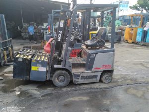 xe nâng điện