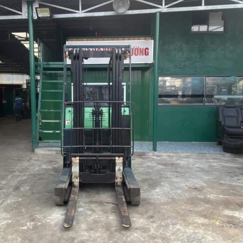 Xe nâng điện đứng lái 1.5 tấn