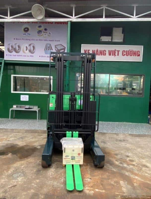 Cho thuê xe nâng điện tại Tân Uyên