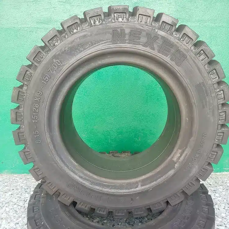 Lốp đặc xe nâng nexen