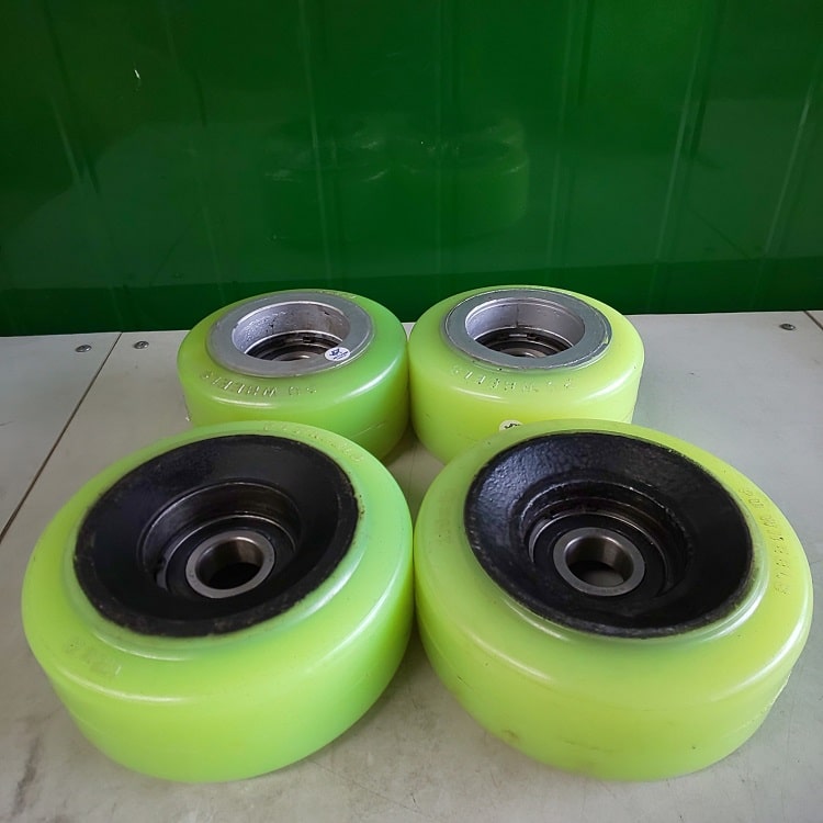 bánh xe nâng điện đứng lái tại Bình Dương