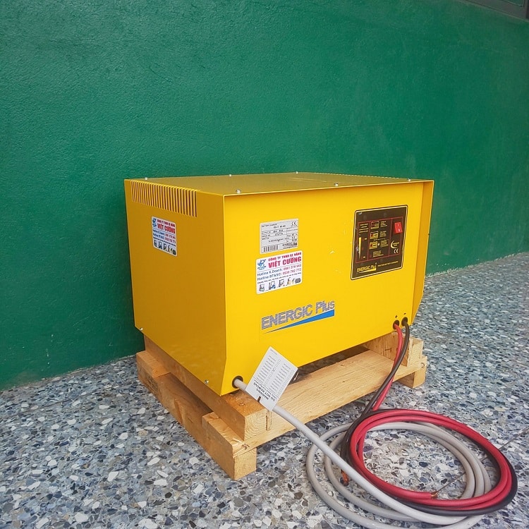 Máy sạc bình điện tại khu công nghiệp Ô Môn
