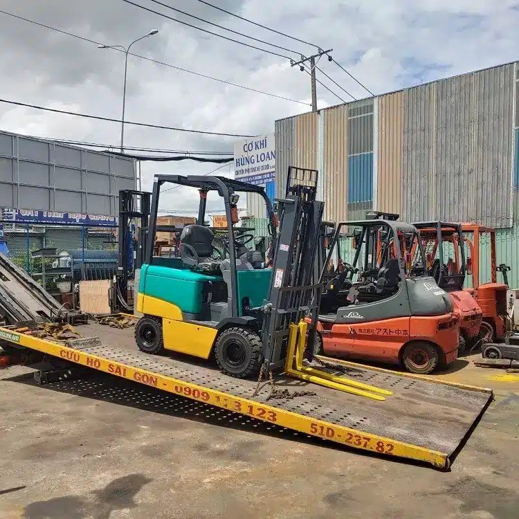 Thuê xe nâng điện giá rẻ