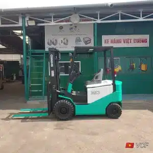 xe nâng hàng bằng điện