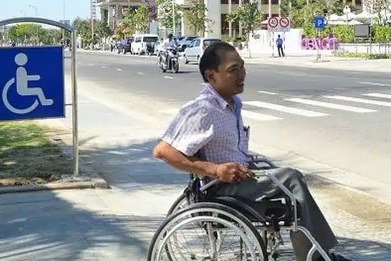 Xe lăn
