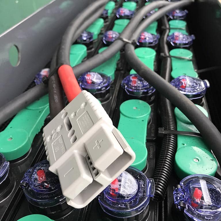 giắc sạc Ắc quy xe nâng 48V-201Ah