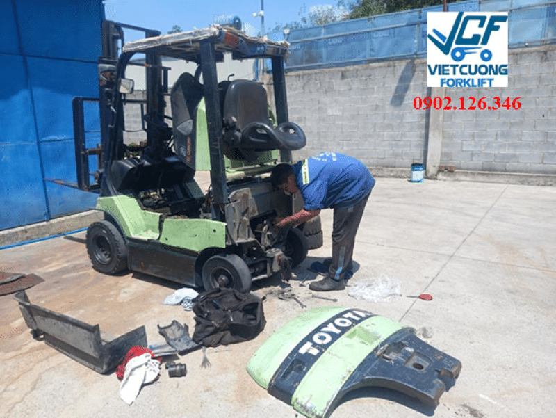Dịch vụ sửa xe nâng tại nhà giá rẻ.