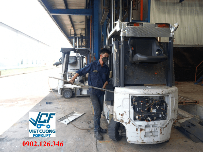 Dịch Vụ Sửa Chữa Xe Nâng Tiền Giang Chuyên Nghiệp