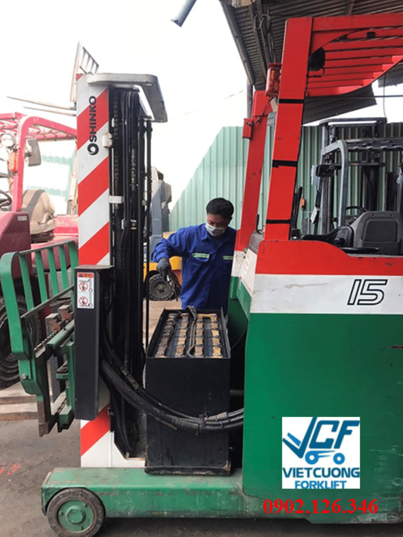 Dịch vụ sửa chữa xe nâng Vinh Long nhanh chóng & chuyên nghiệp.