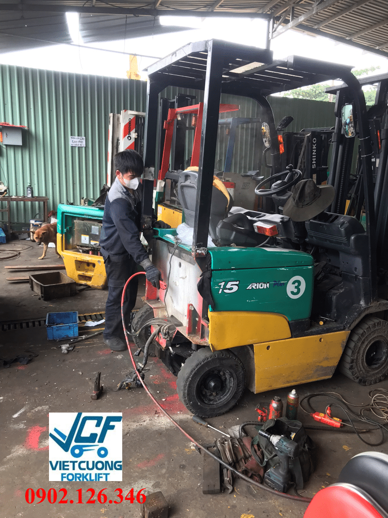 Dịch vụ sửa chữa xe nâng Đồng Tháp an toàn & chất lượng.