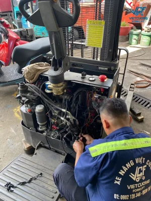 Sửa chữa xe nâng pallet